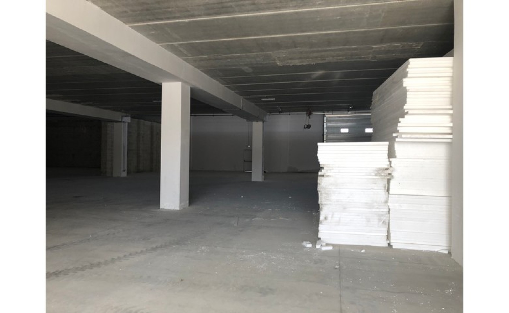 Real estate Malta: Burmarrad warehouse for rent with an area of 5000sqm ready built and ready to move into