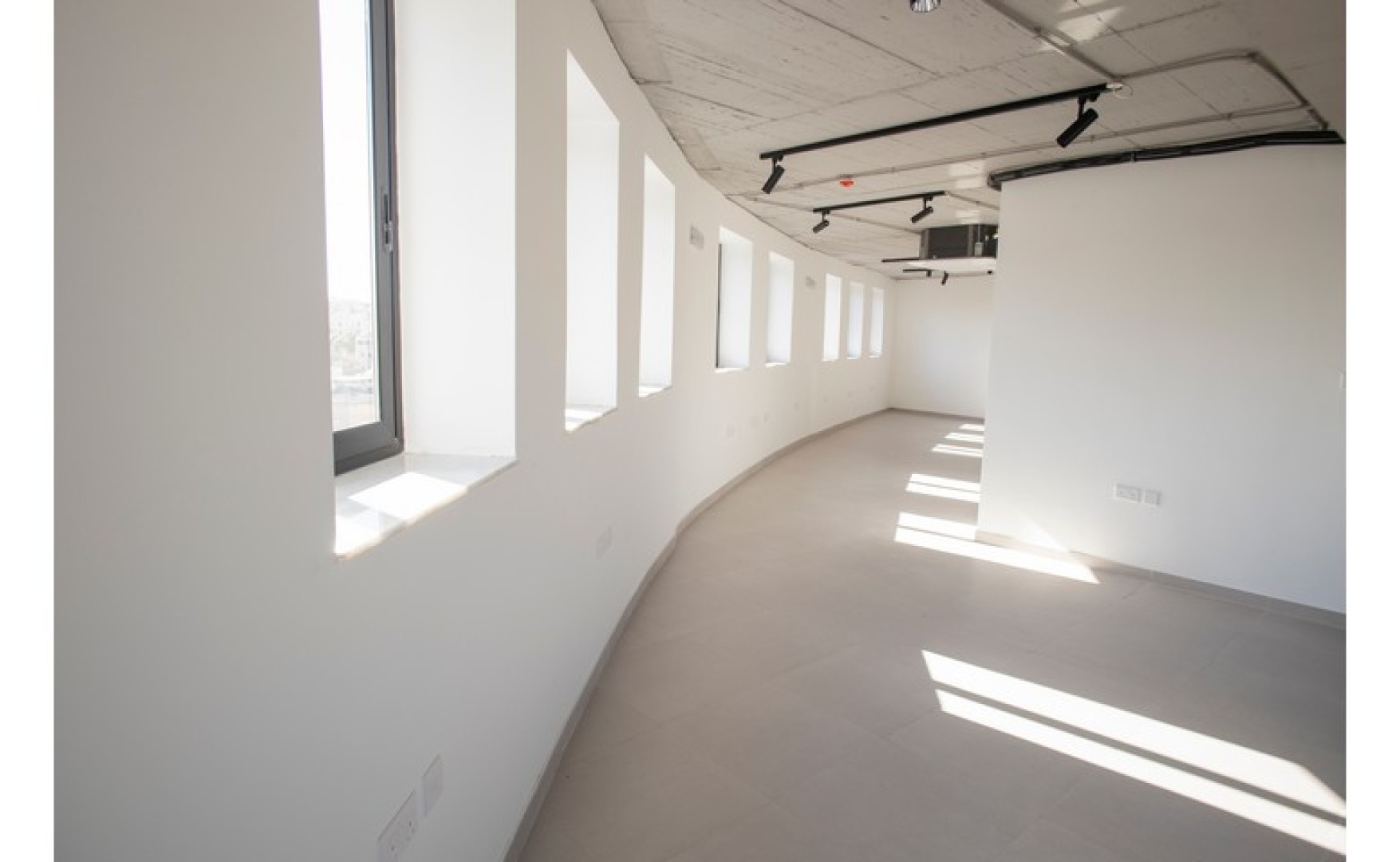 Offices for rent Malta: Central office to let in Marsa with an area of 80sqm