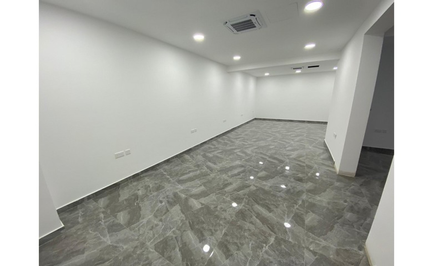 Office to let in Malta: Gzira 150sqm brand new offices for rent