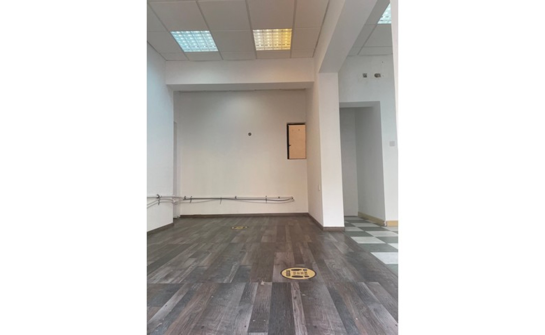 Shop to let in Malta: Gzira 55sqm premises for rent with class 4B permits
