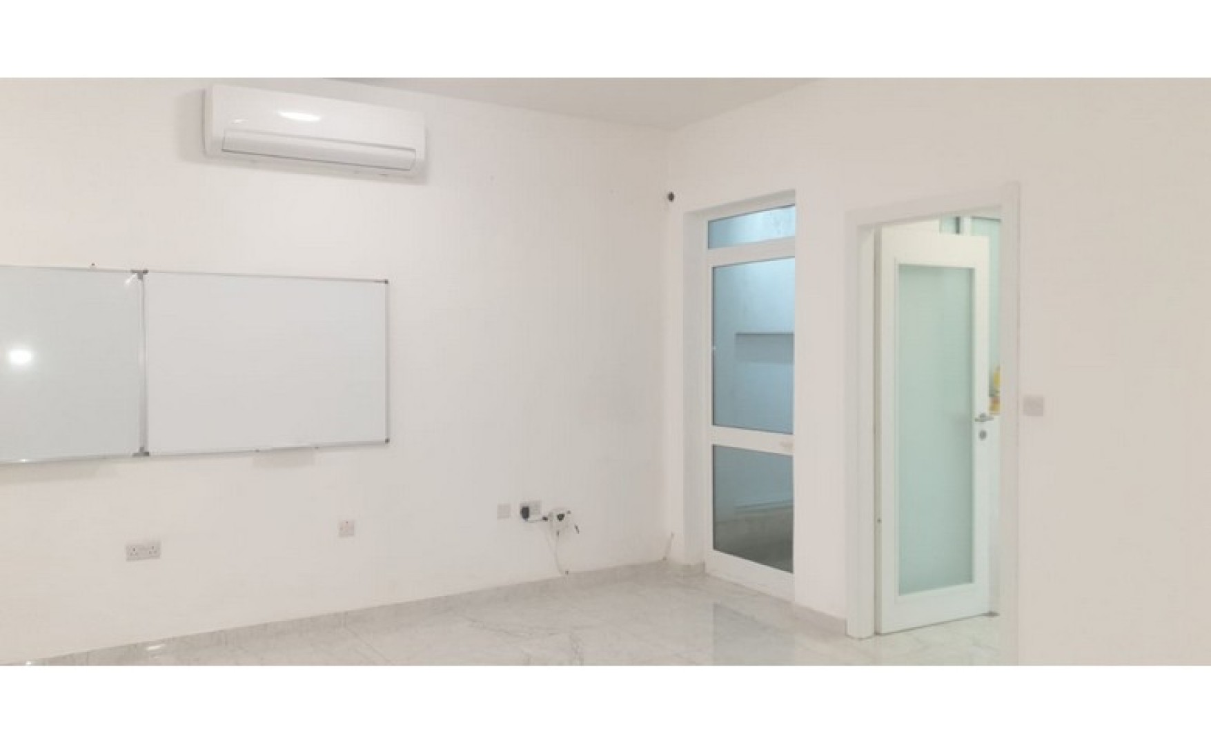 Office to let in Malta: Attard 100sqm brand new offices for rent