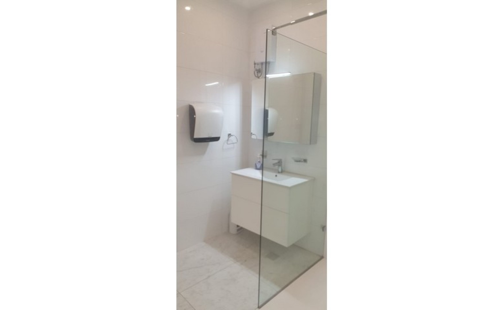 Office to let in Malta: Attard 100sqm brand new offices for rent