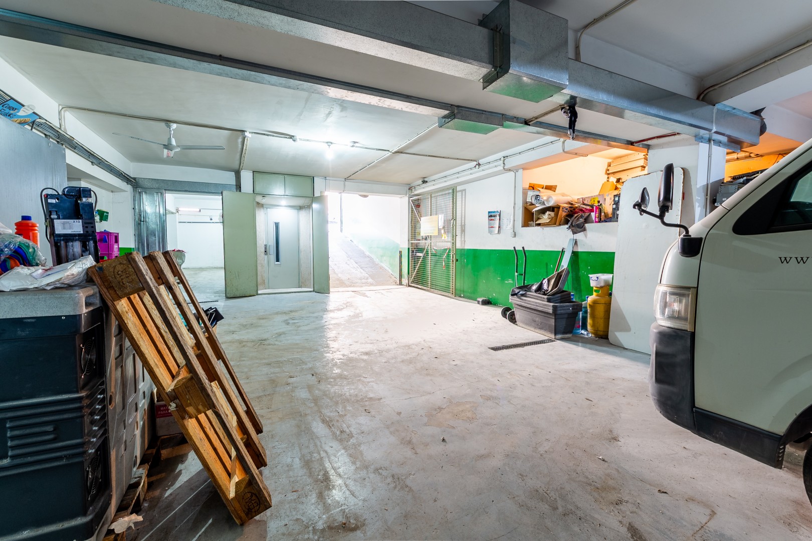 Malta warehouse: Commercial Premises in Naxxar for sale