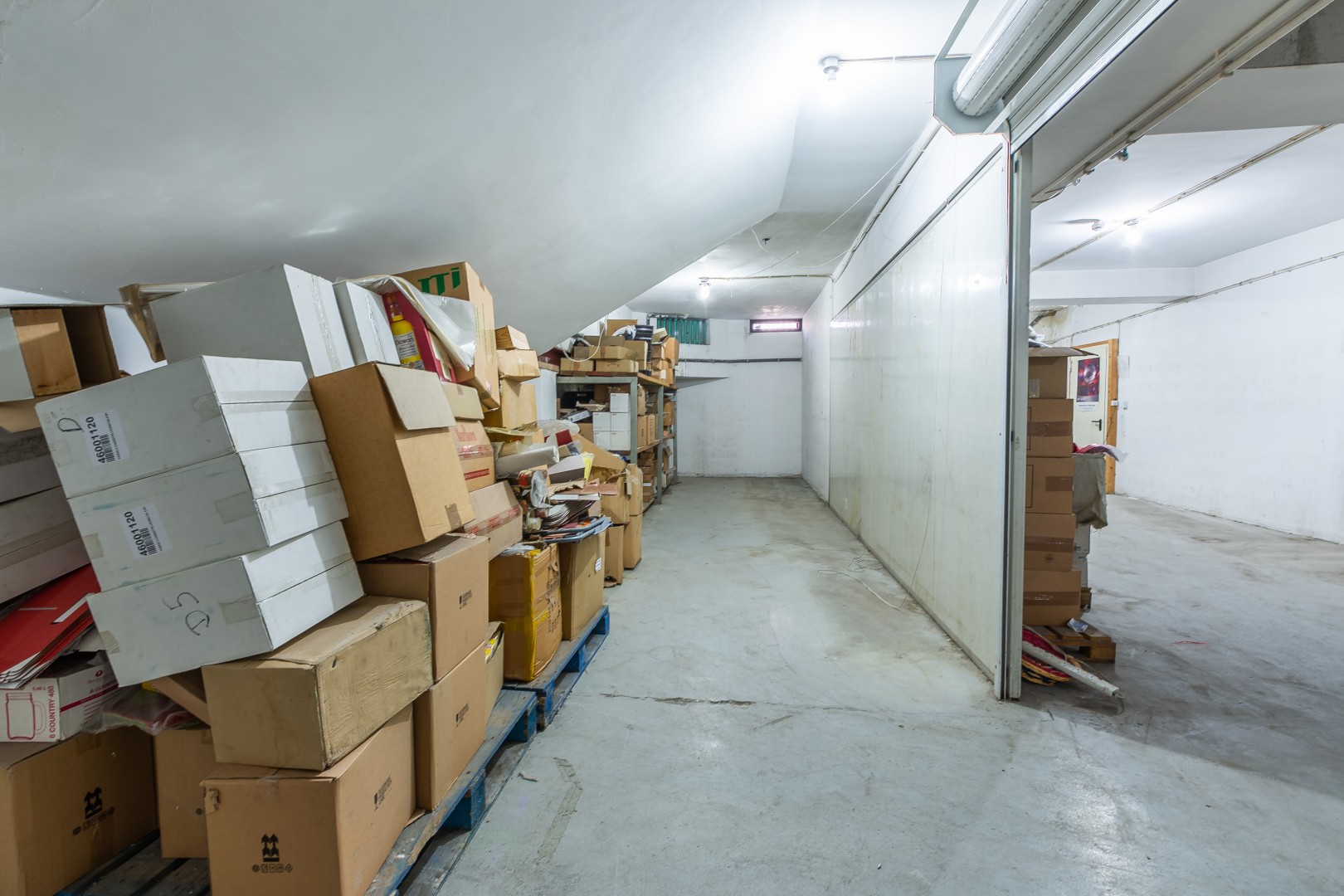 Malta warehouse: Commercial Premises in Naxxar for sale