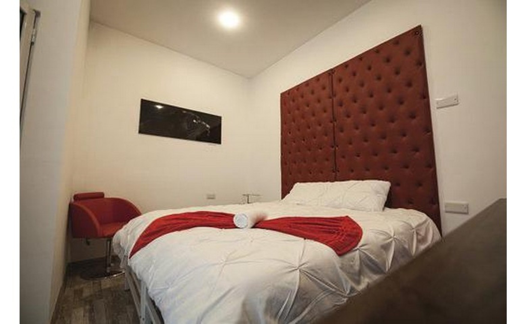 Estate agents Malta: Hostel for rent in St Julian's