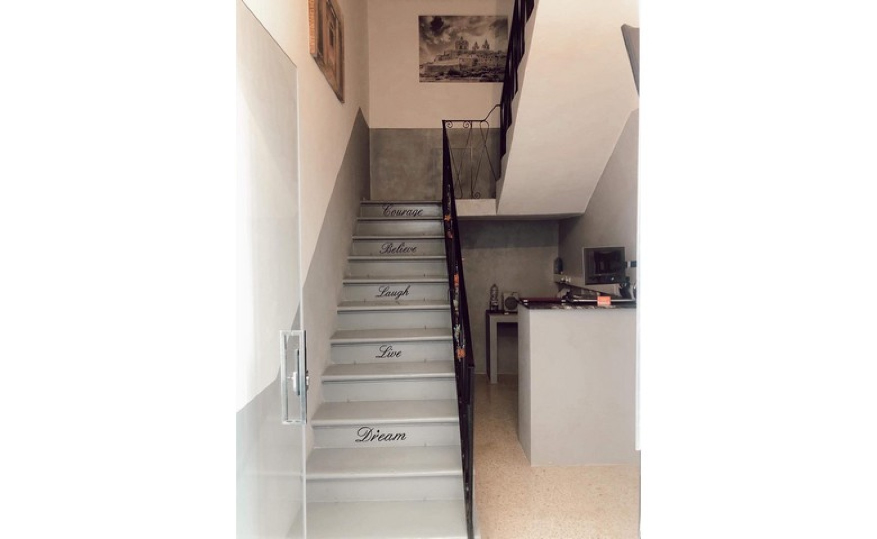 Estate agents Malta: Hostel for rent in St Julian's