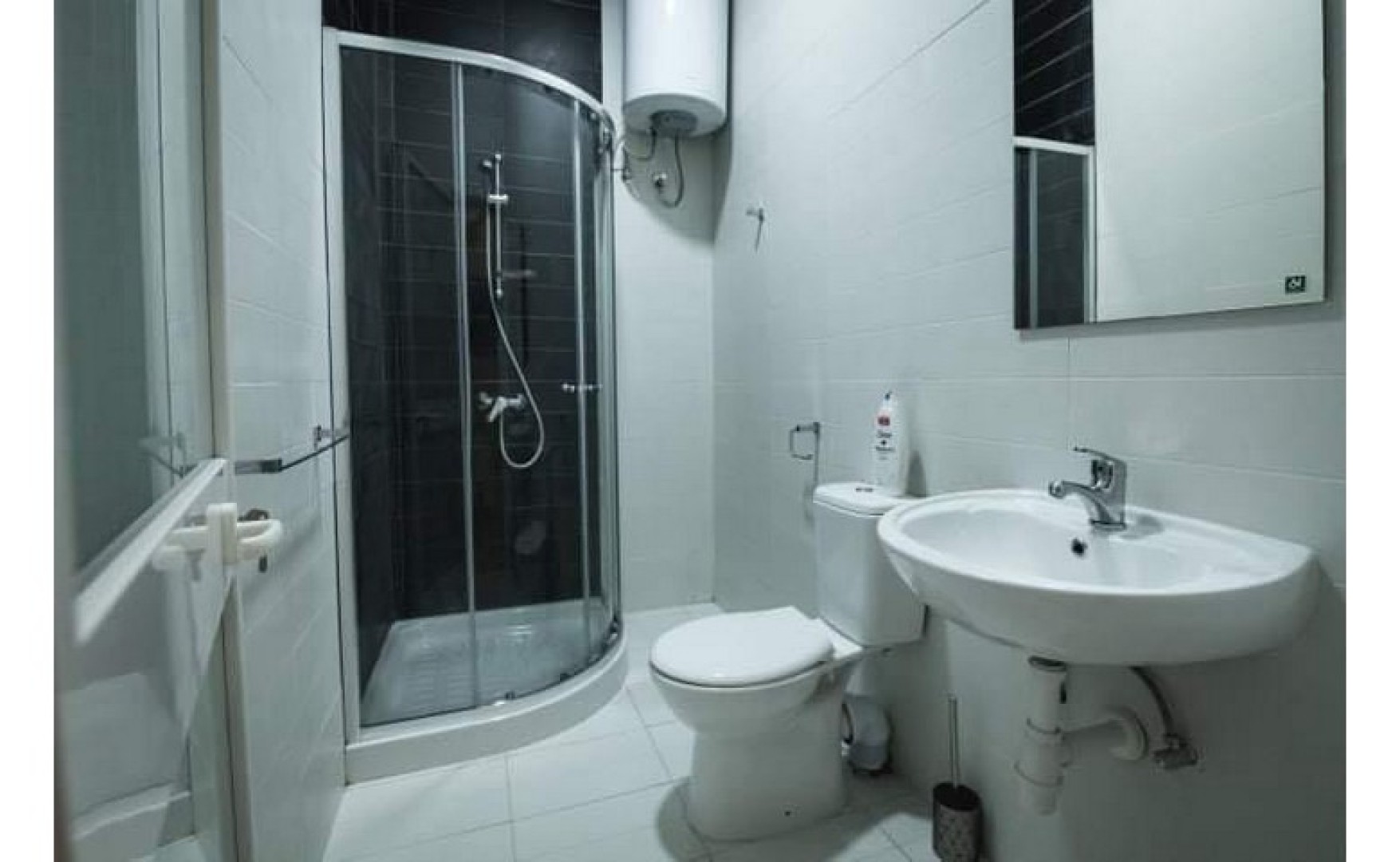 Estate agents Malta: Hostel for rent in St Julian's