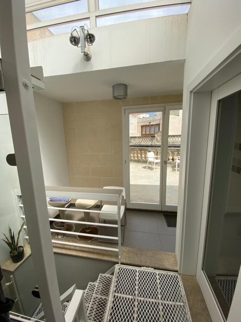 Malta real estate: Townhouse For Rent - Commercial / Residential Naxxar