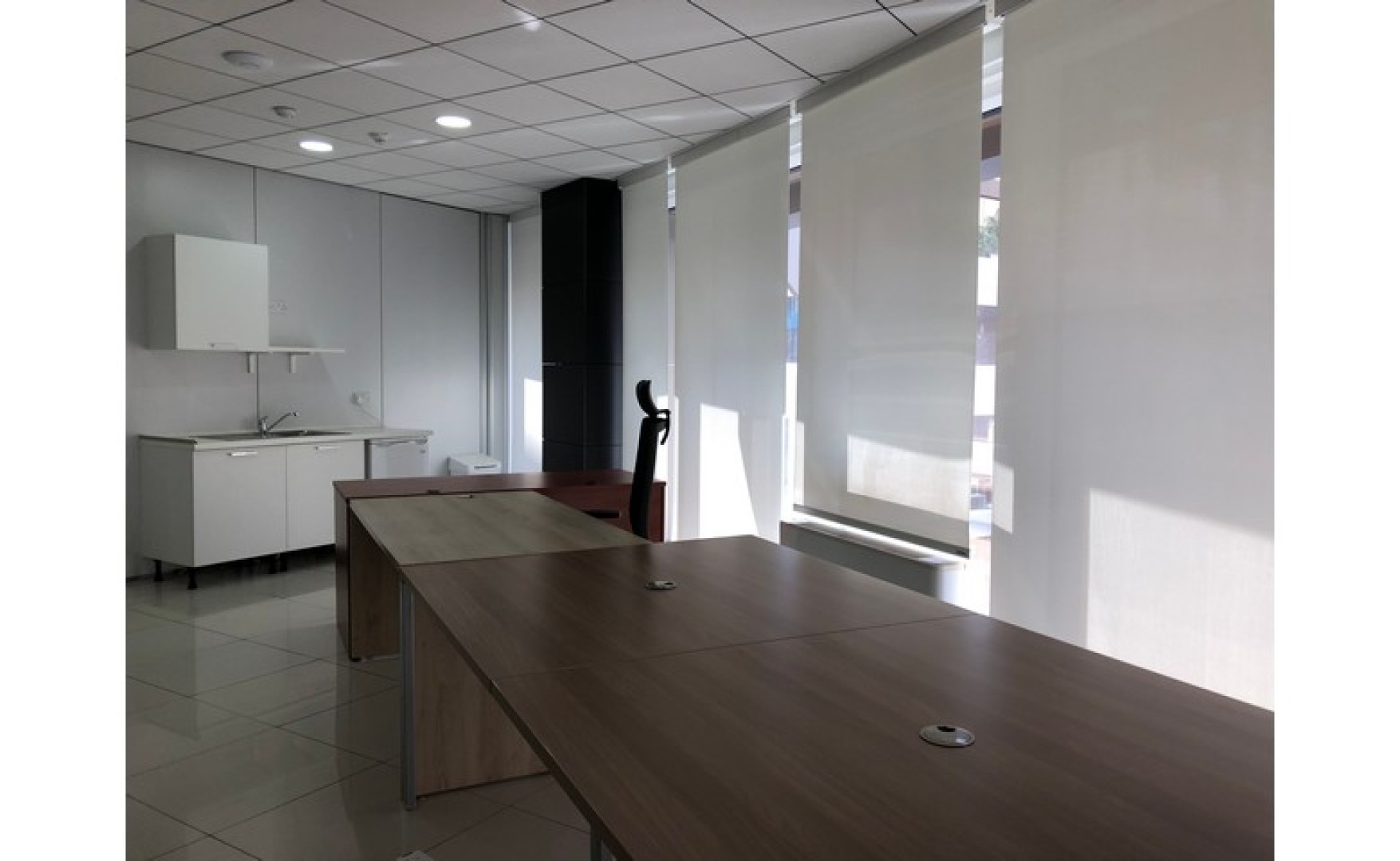 725 sqm Office space for rent in Paceville