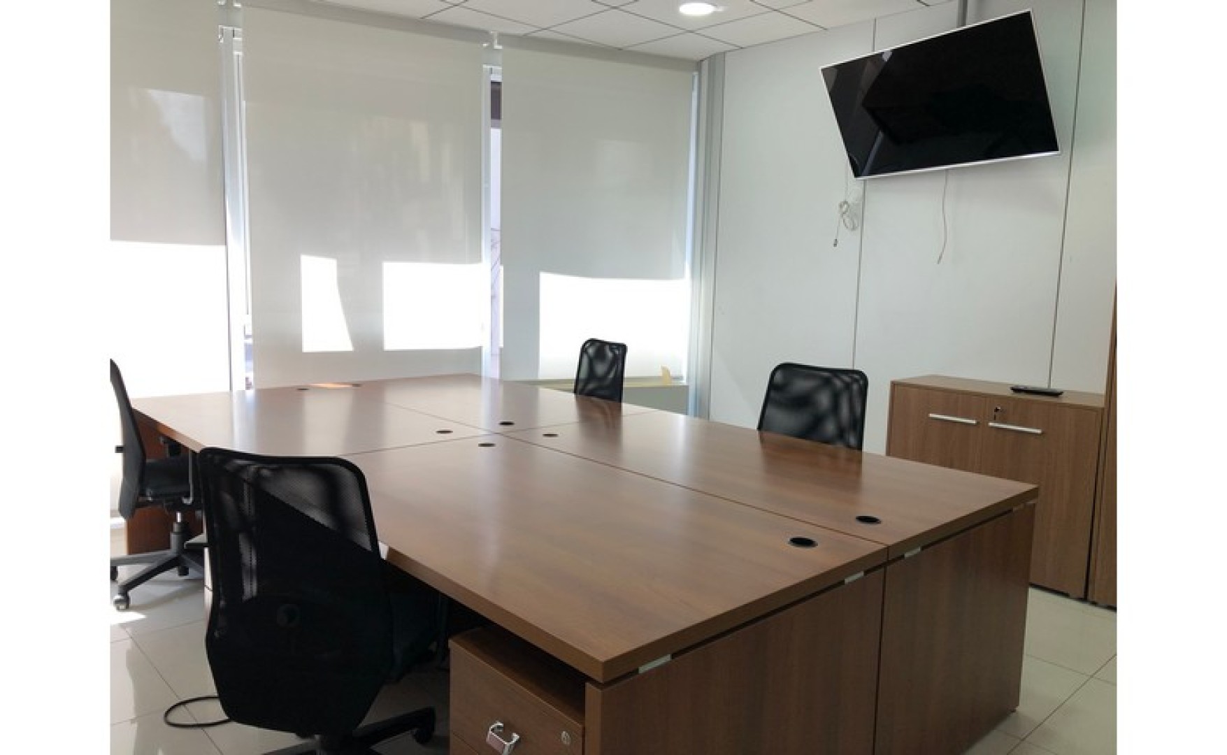 725 sqm Office space for rent in Paceville