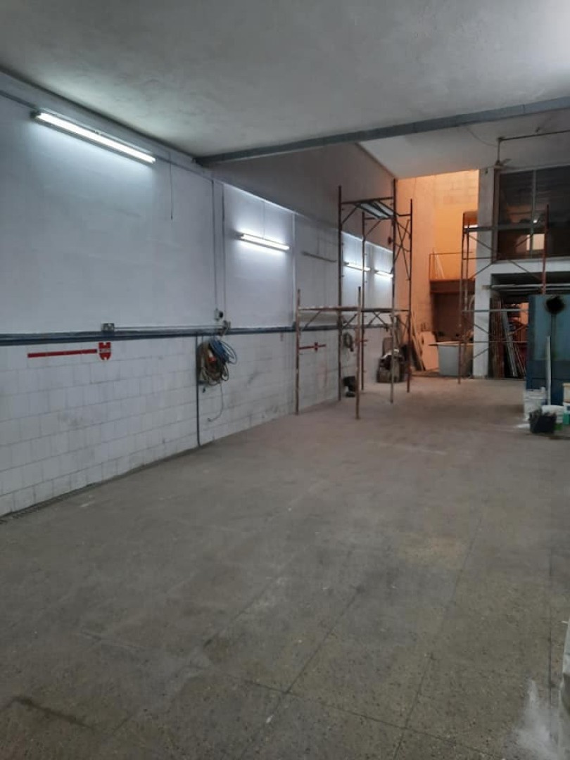 Commercial property: Garage in Mosta for commercial use for sale / to let