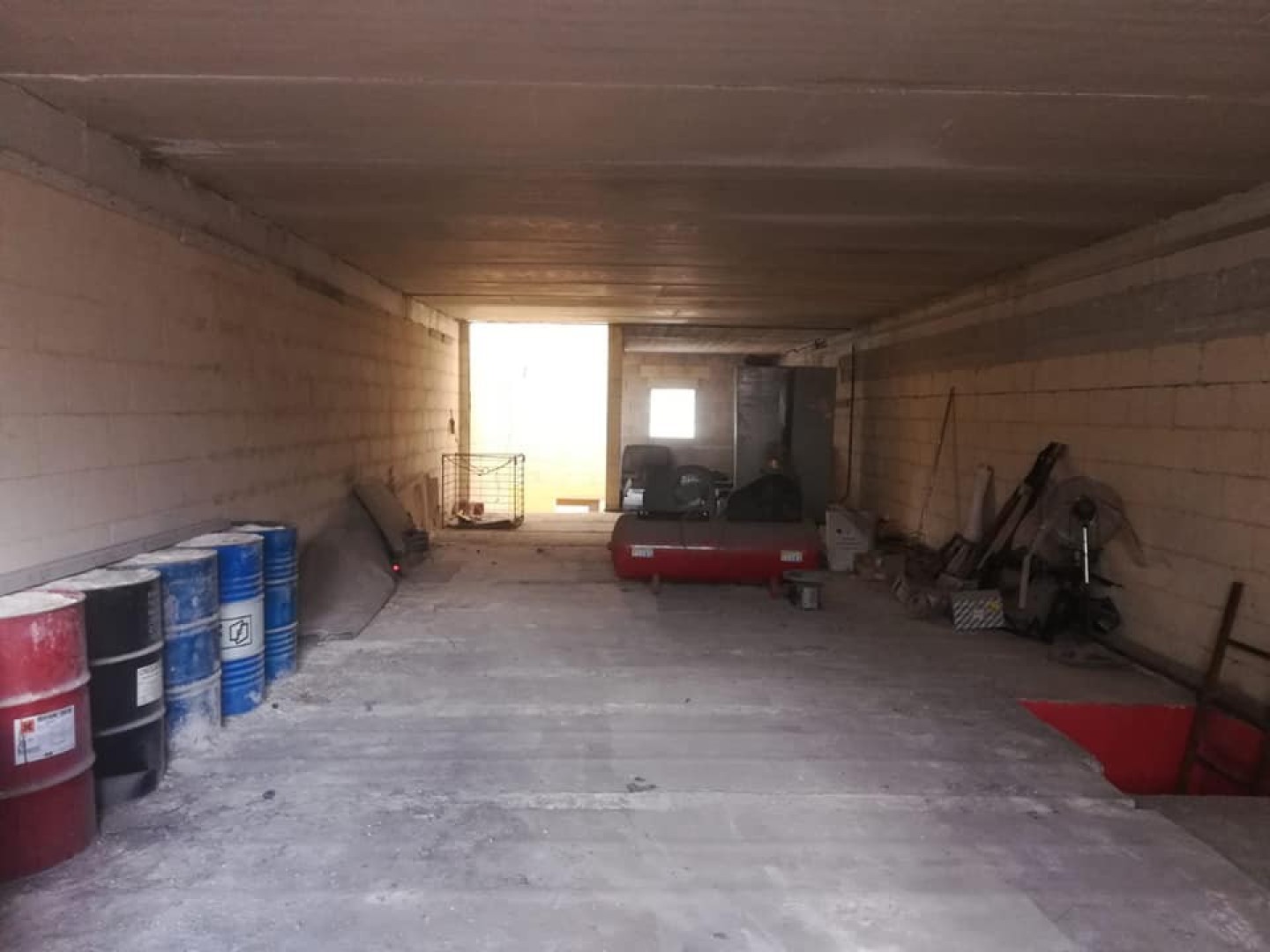Commercial property: Garage in Mosta for commercial use for sale / to let