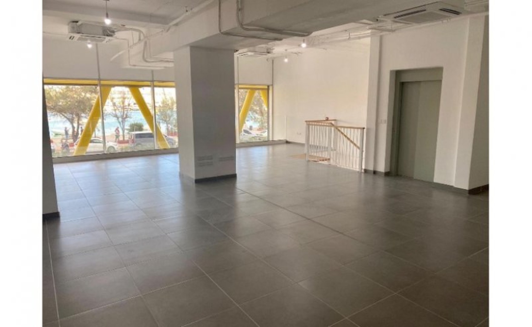 Office/Shop for rent on the Sliema Seafront