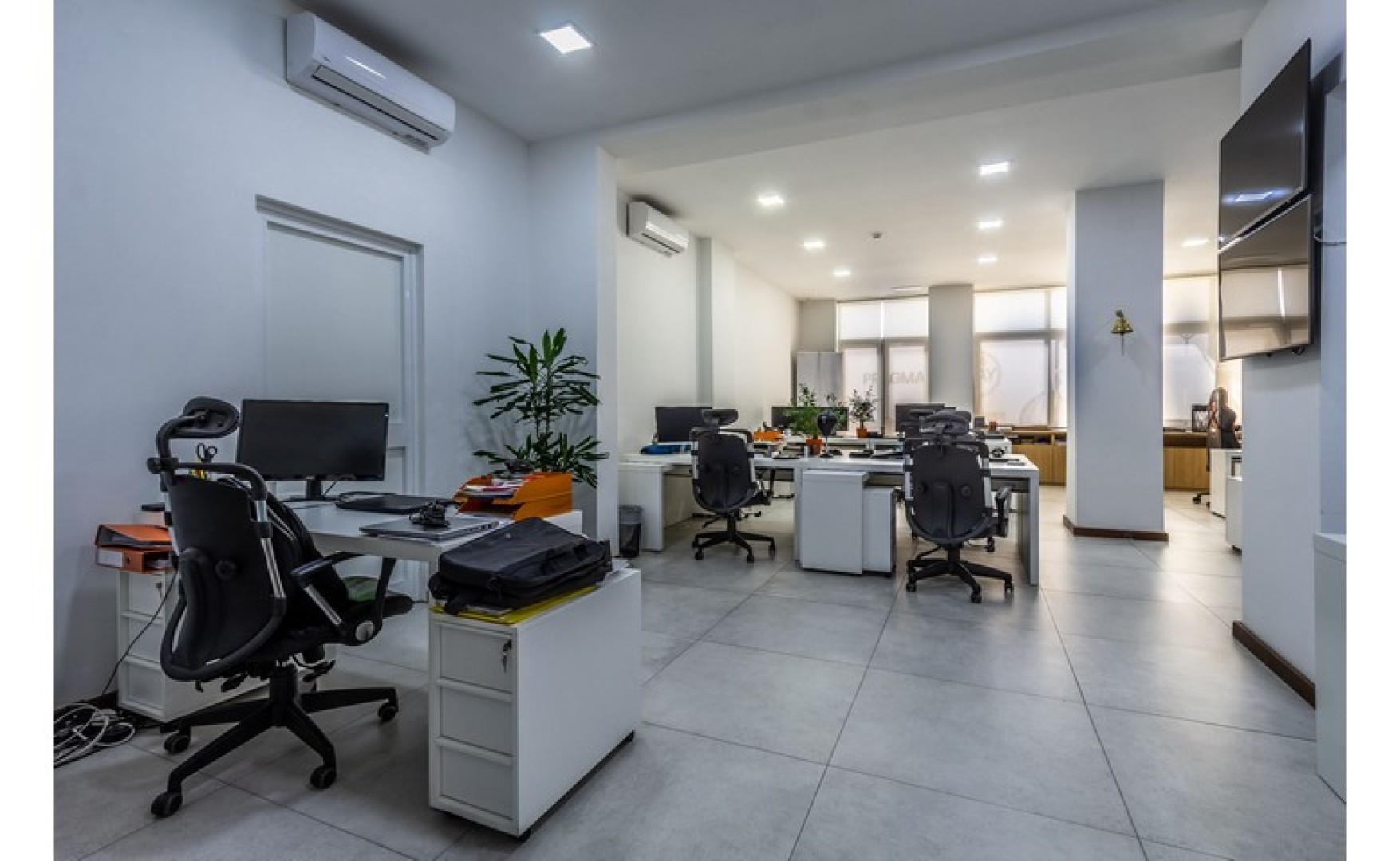 480 sqm Ground Floor shop for rent