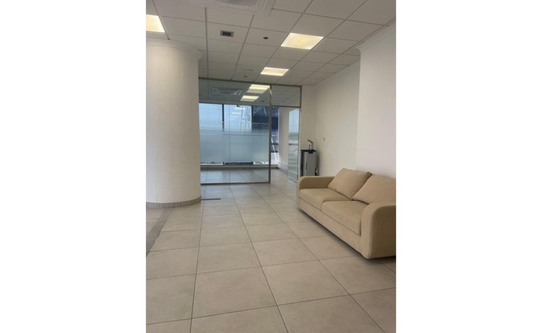 215 sqm office space for rent in Portomaso
