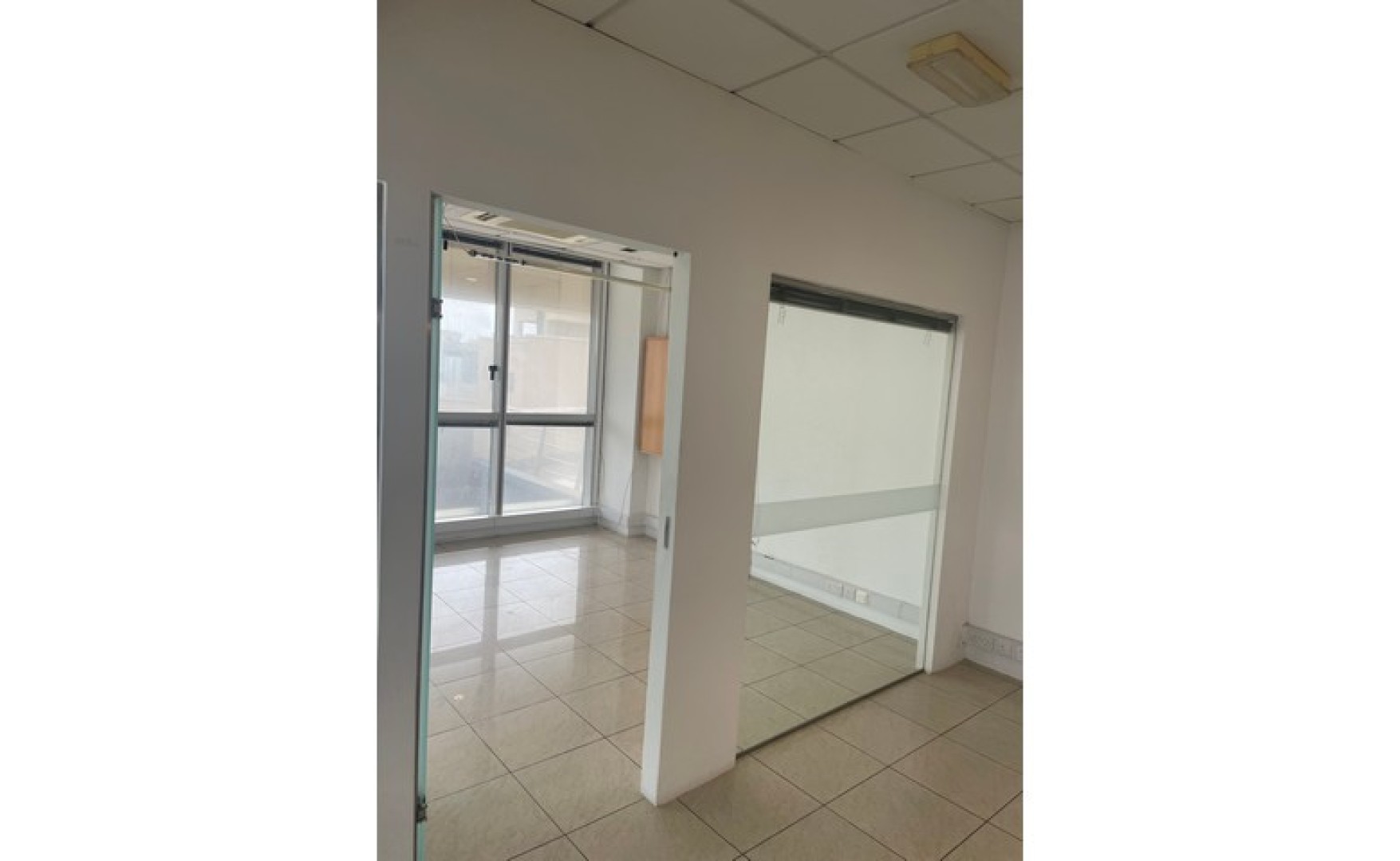 Offices for rent in Malta: 111sqm premises for rent in Portomaso