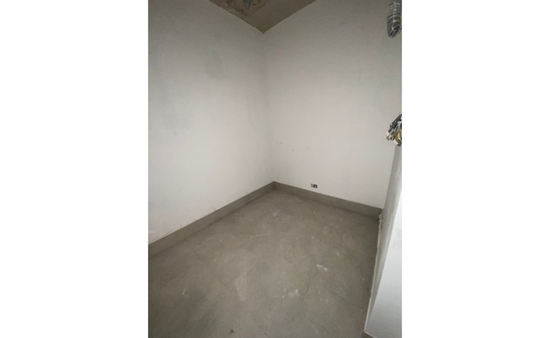 Offices in Malta: 90 SQM office to let in St Venera