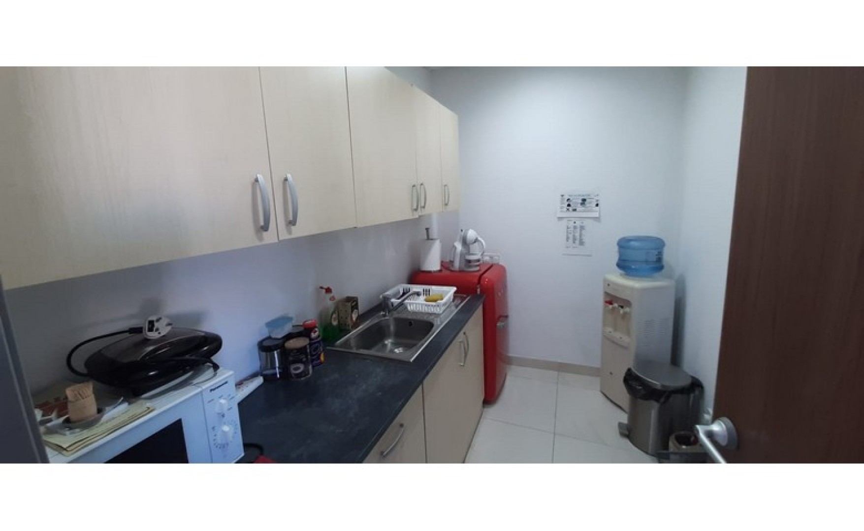Penthouse office for rent with a terrace that consists of 130sqm in swatar