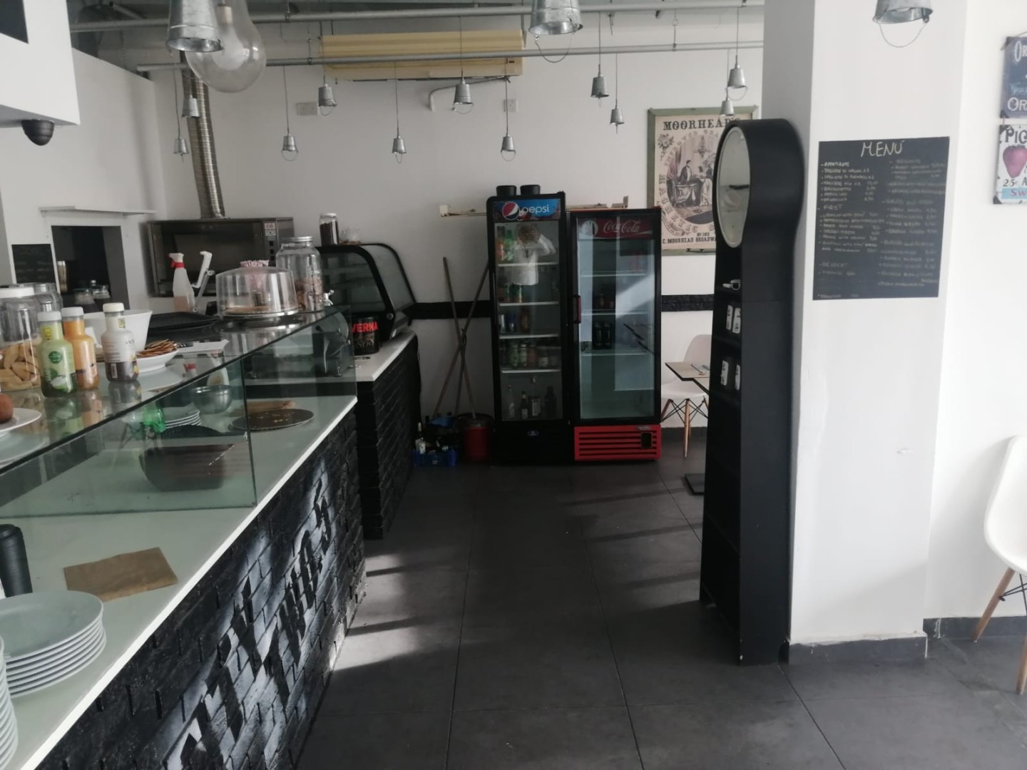 Commercial property: Coffee shop to let in Ta' Xbiex seafront