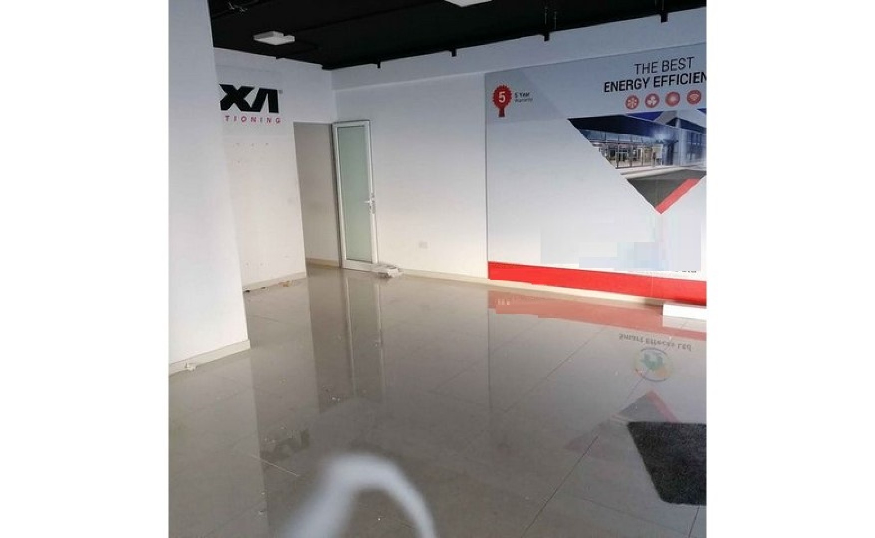 Shops for rent in Malta: Mriehel 96sqm showroom for rent