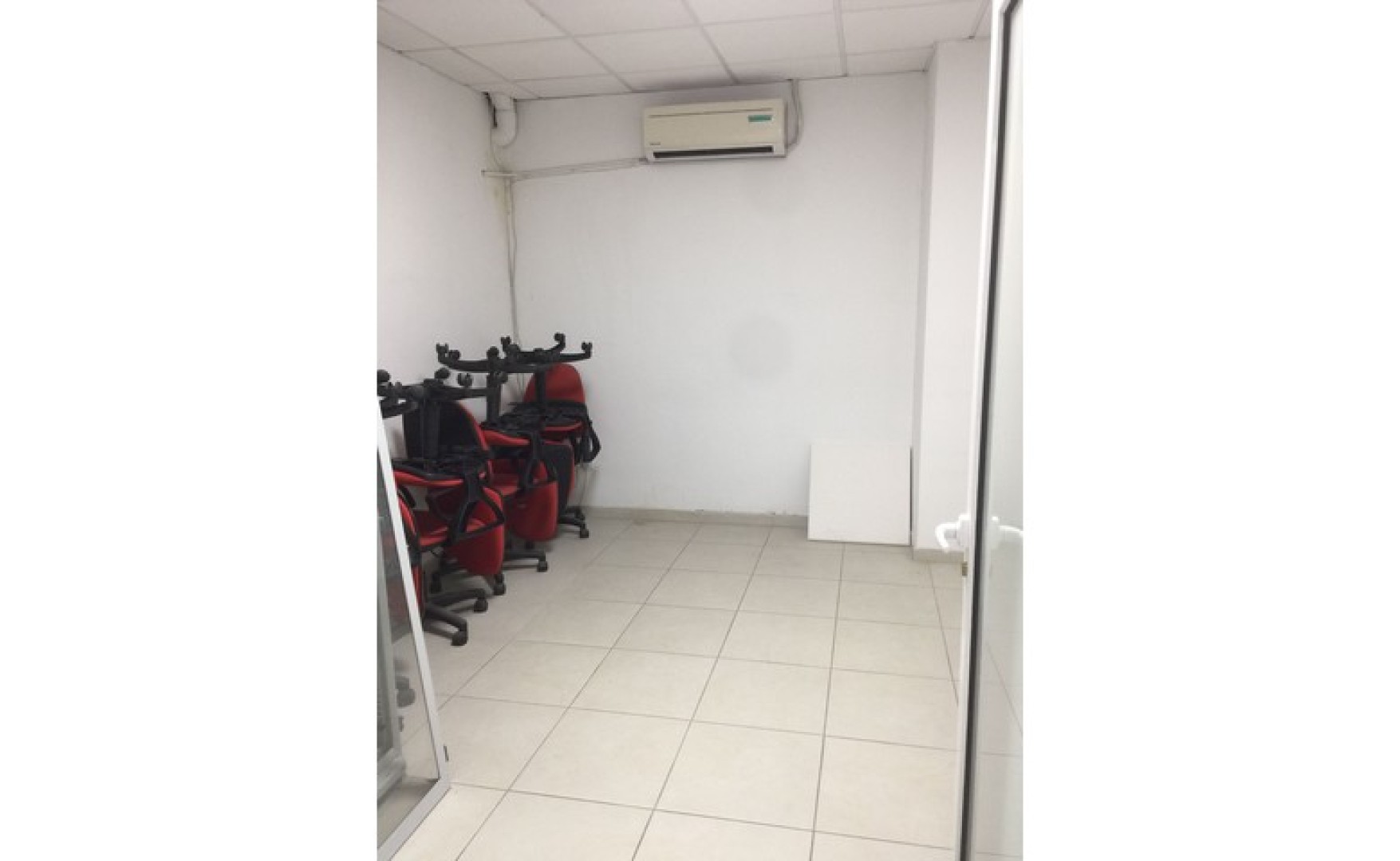 Office to let Malta: 187sqm office for rent in Sliema