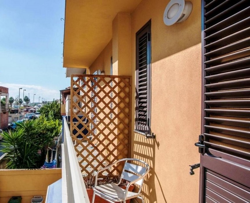 Sicily Hotel: 10 Beds, Sea Views, Rooftop, & Garden