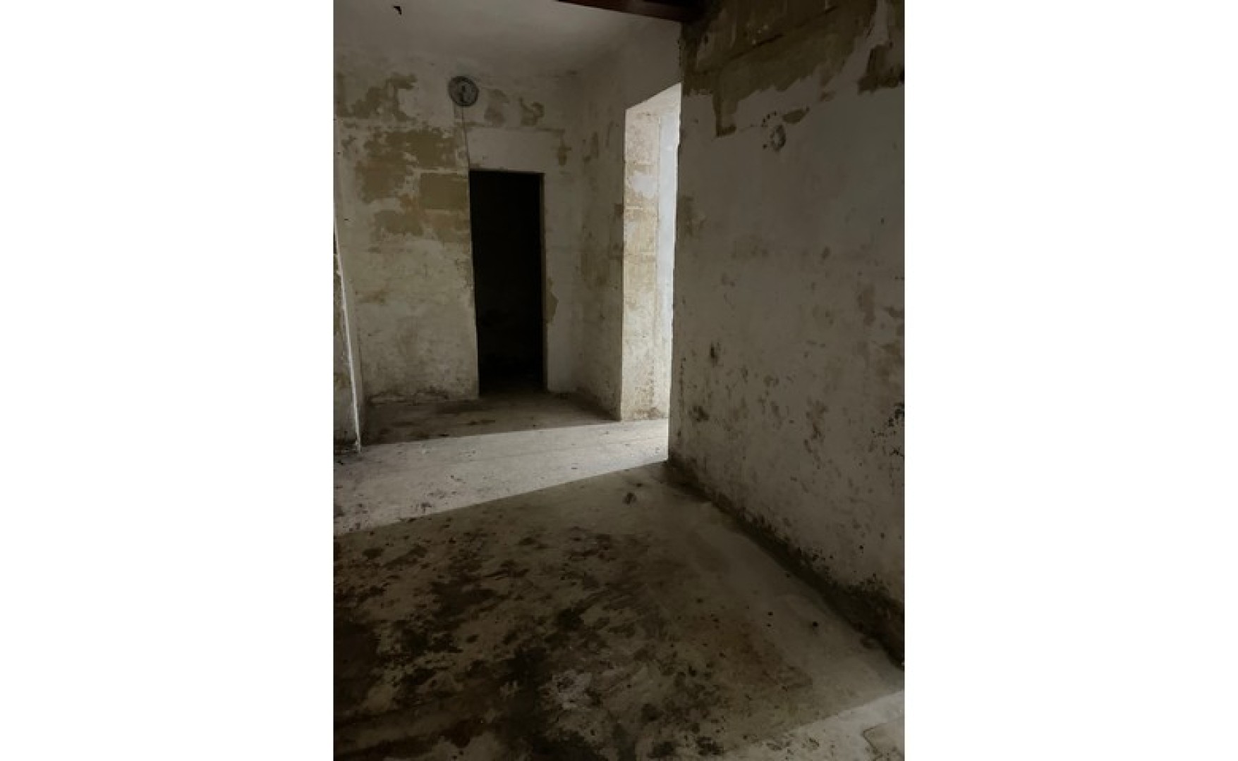 Shops for rent in Malta: Sliema property to let with an area of 100sqm