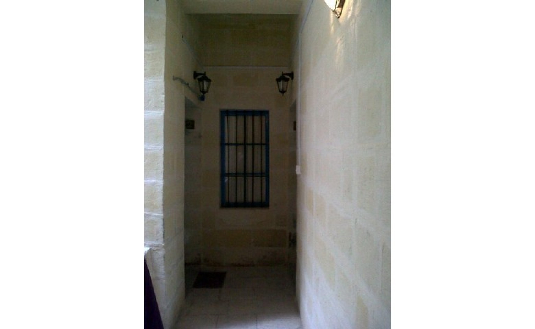 Estate agents Malta: x18 one bedroom apartments for rent in Valletta