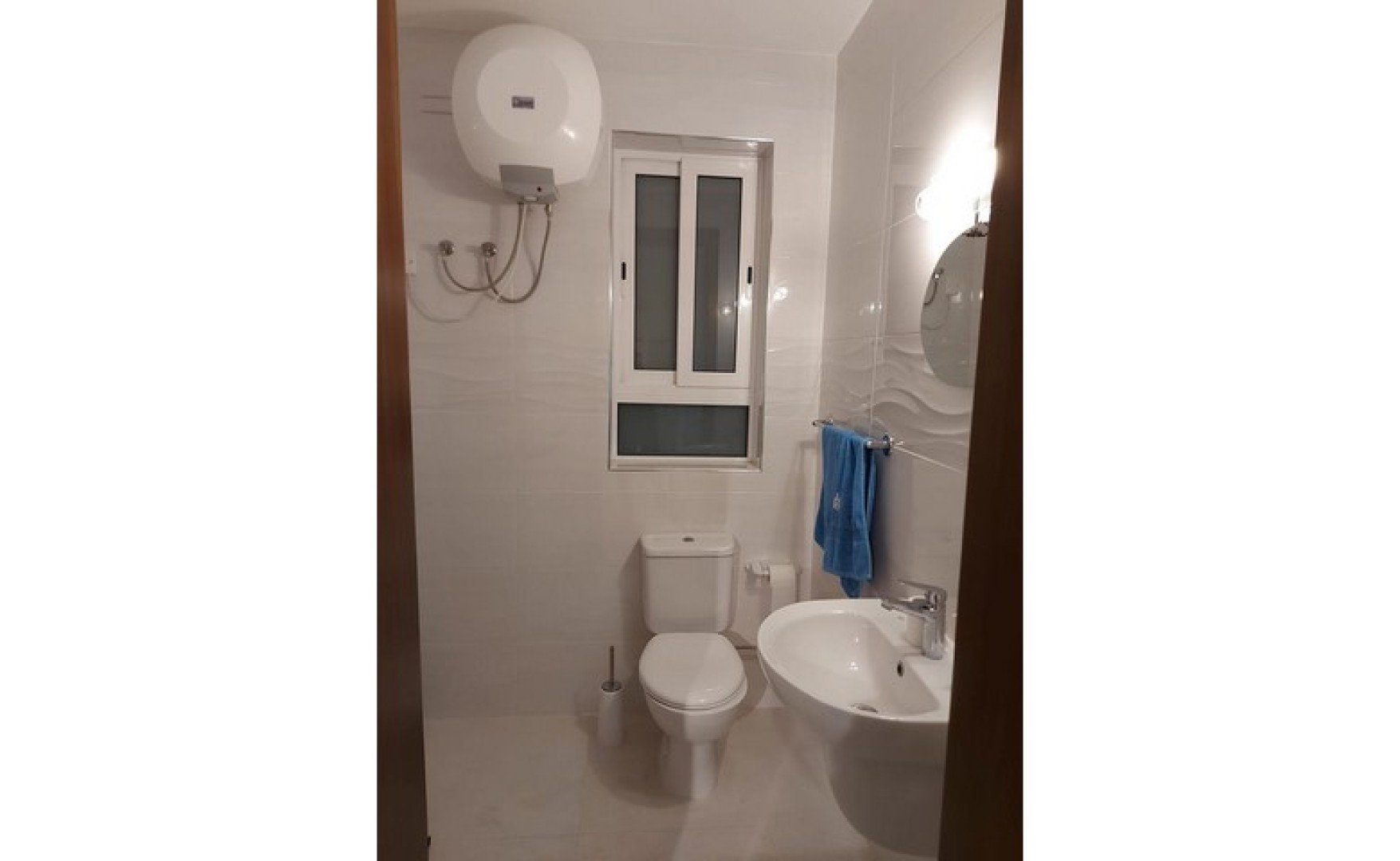Offices for rent Malta: 50sqm commercial property in Gharghur