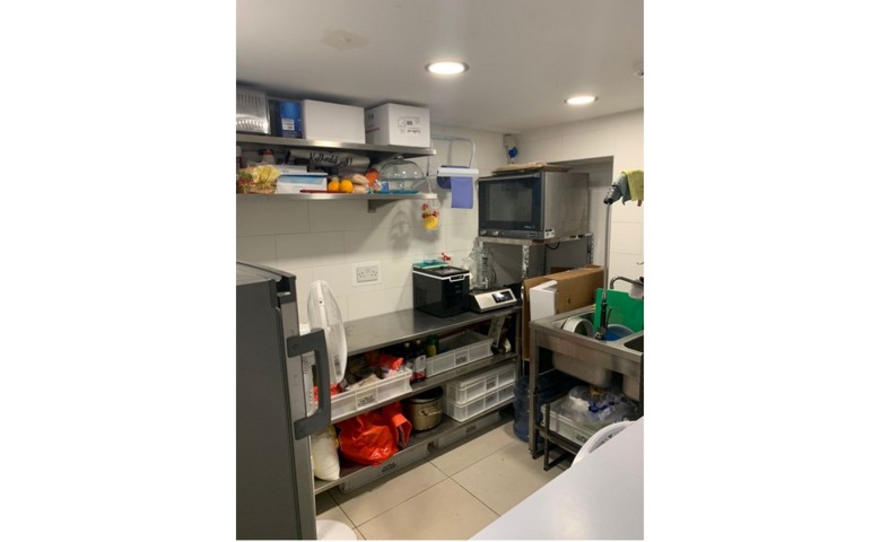 Shops for rent in Malta: Mosta shop with class 4C permits for rent
