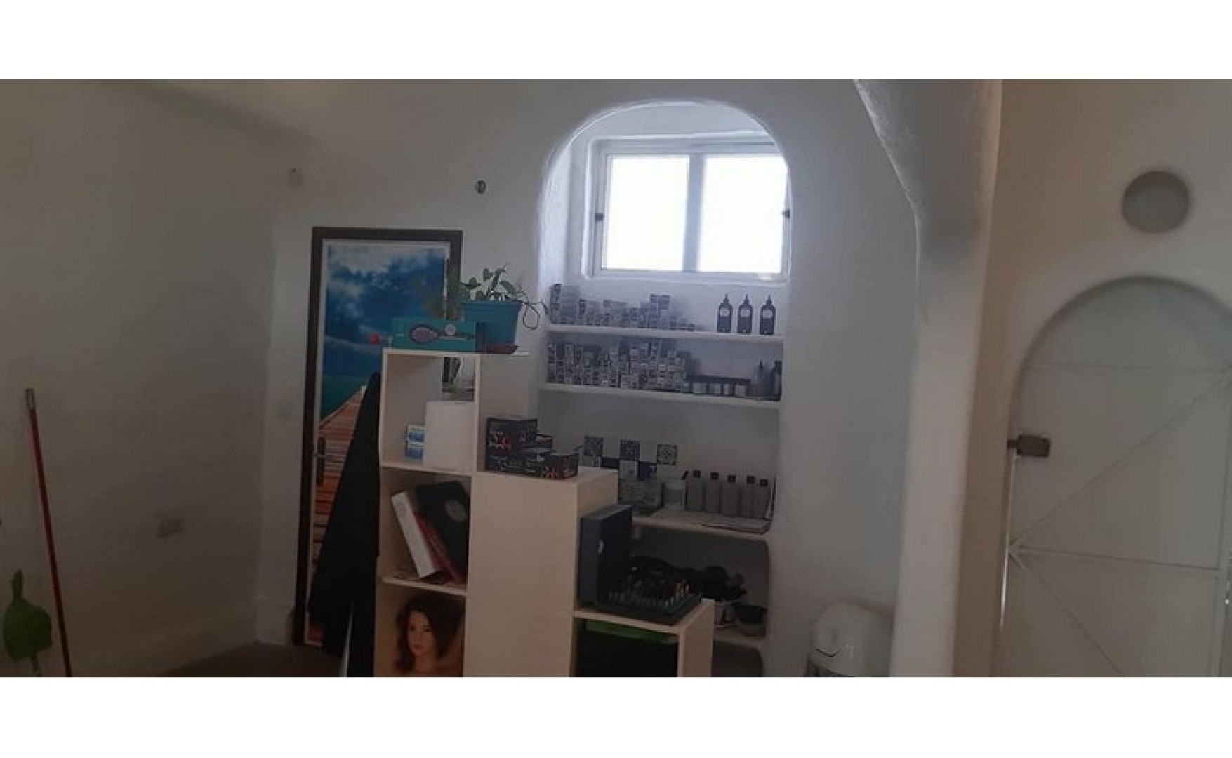 Shops for rent in Malta: 85sqm premises for rent in San Gwann
