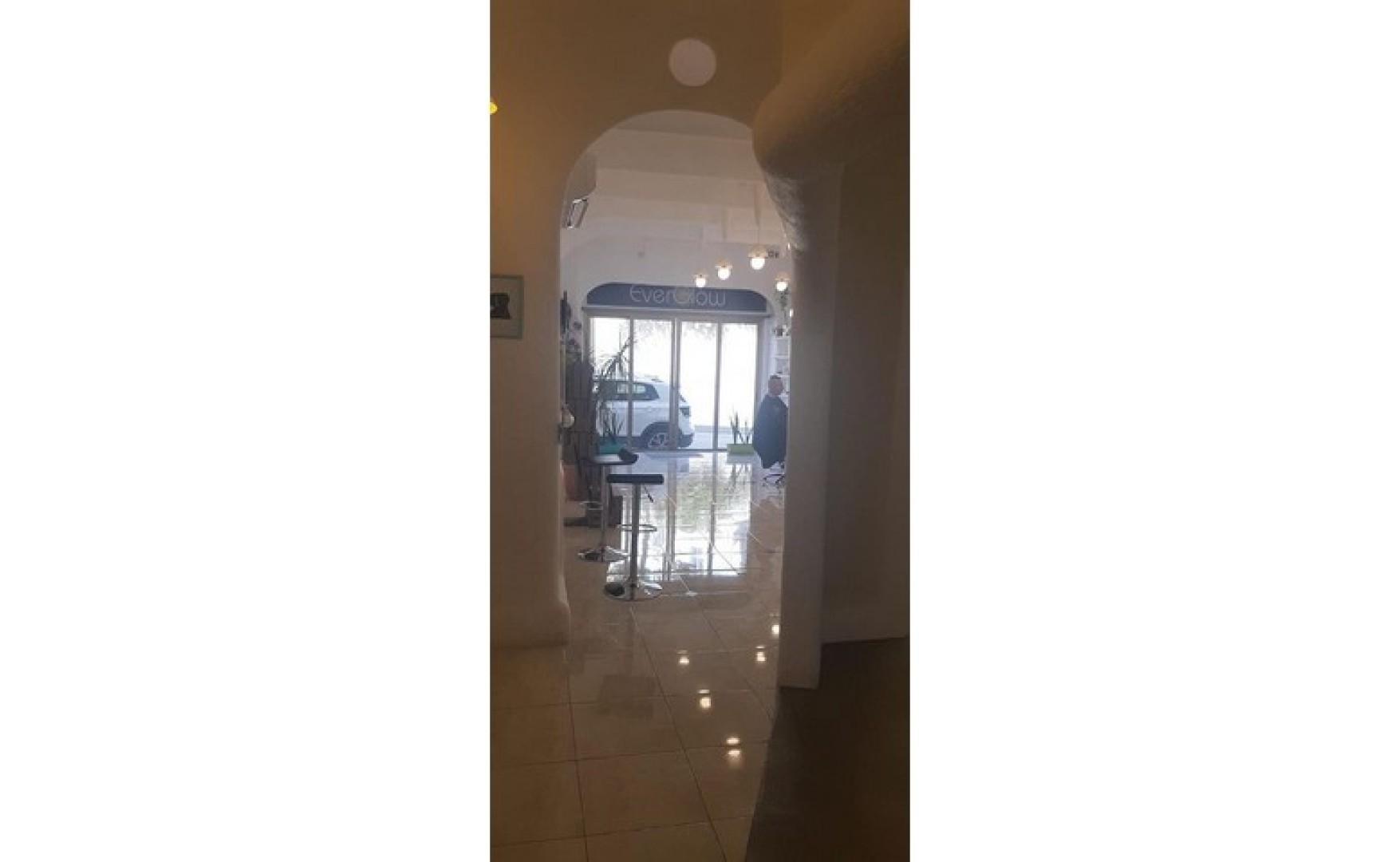 Shops for rent in Malta: 85sqm premises for rent in San Gwann