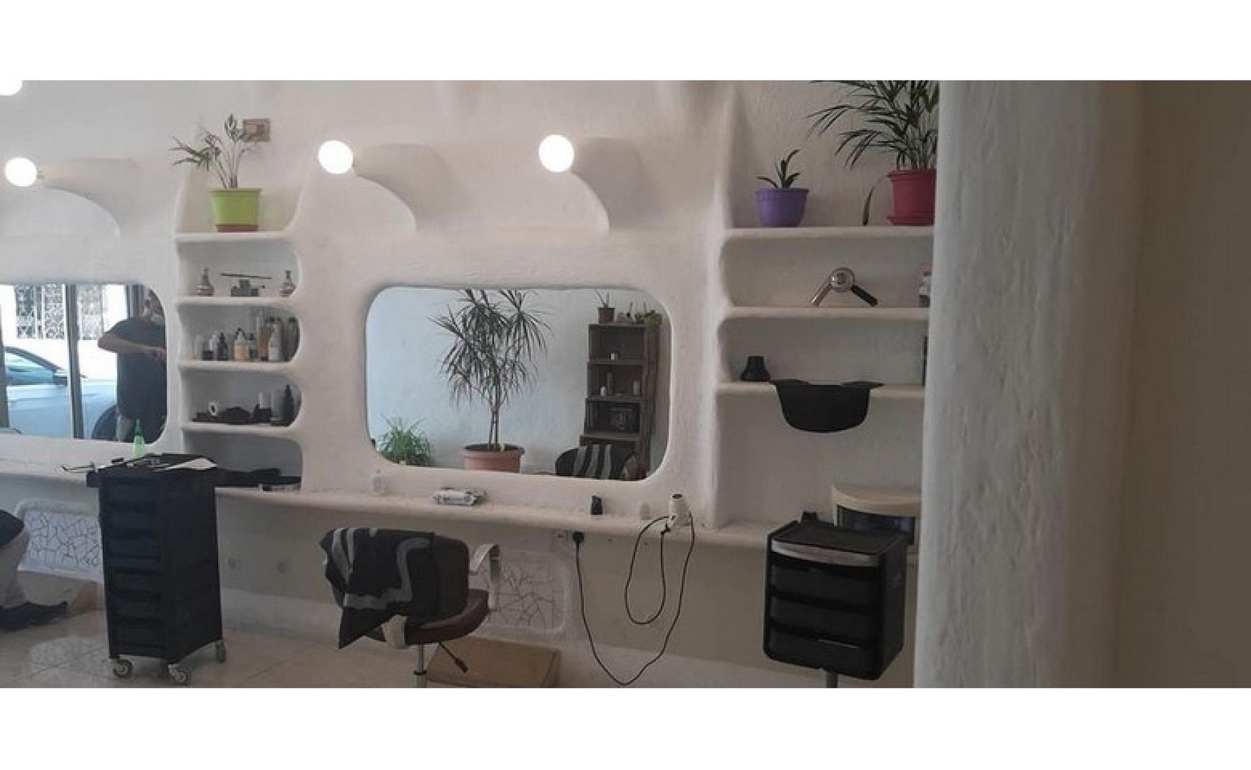 Shops for rent in Malta: 85sqm premises for rent in San Gwann