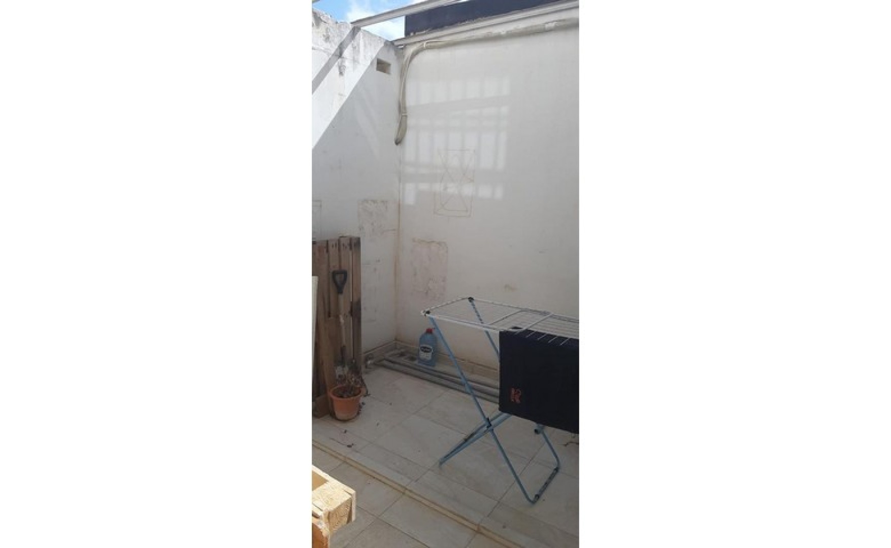 Shops for rent in Malta: 85sqm premises for rent in San Gwann