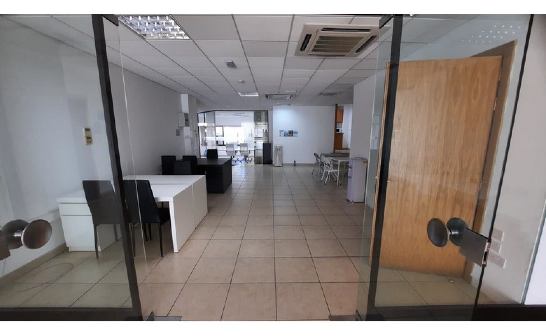 Office for rent in St Julians that consists of 220sqm