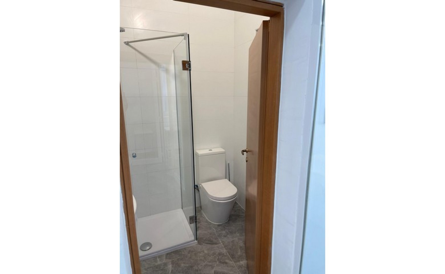Office to let in Malta: 100sqm commercial premises for rent in Gzira