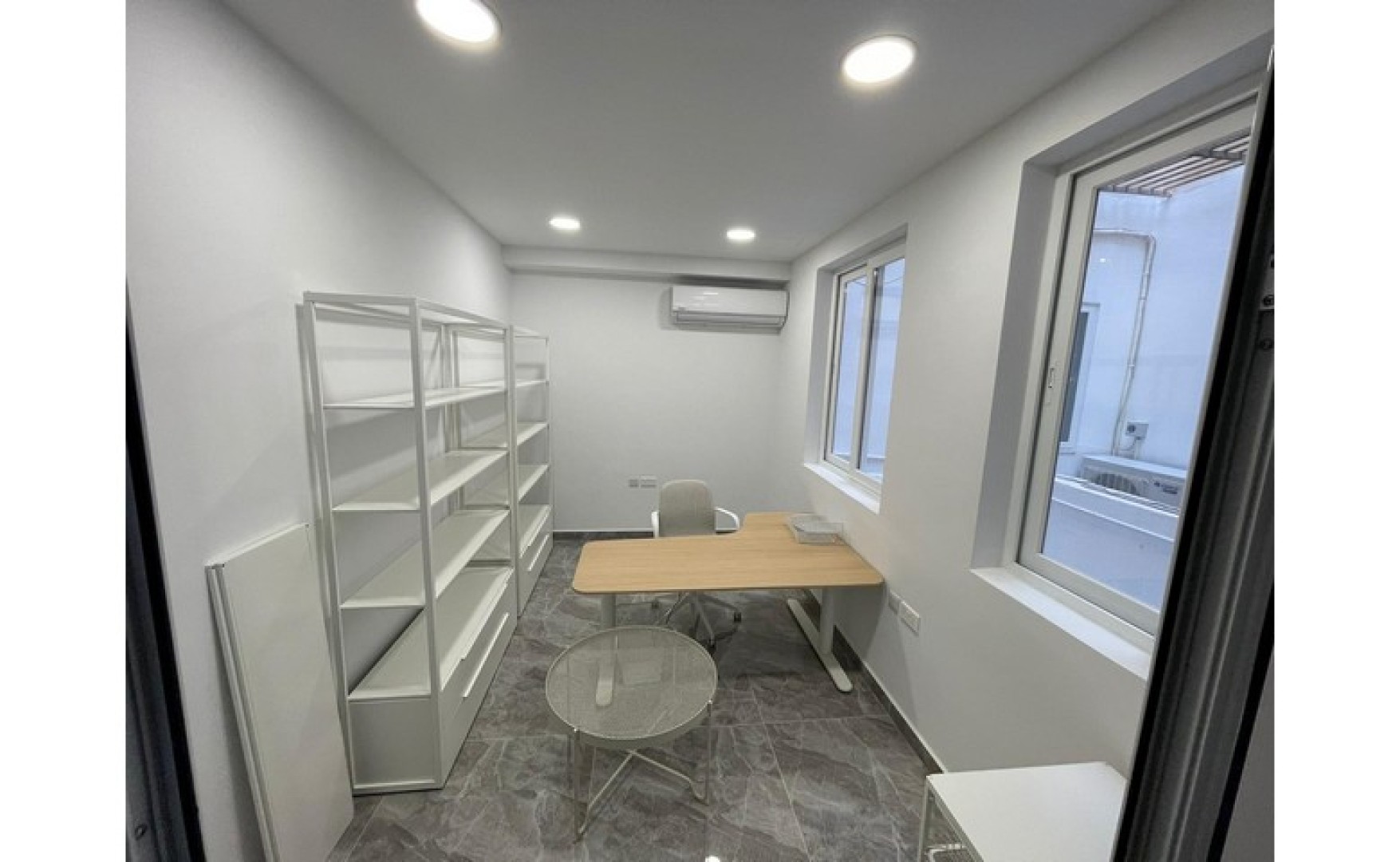 Office to let in Malta: 100sqm commercial premises for rent in Gzira