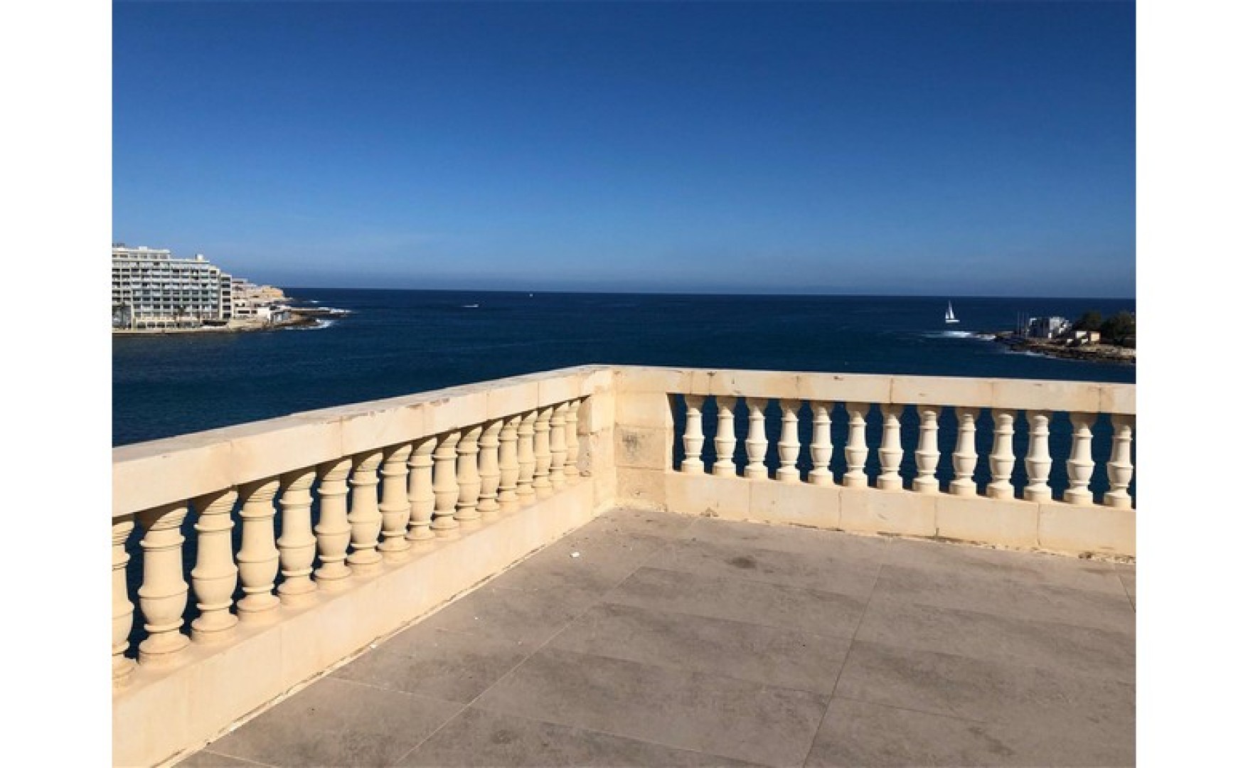 Restaurants for Rent in Malta: Stunning Duplex Restaurant with 2 terraces, amazing Seaviews Ideal for big spenders