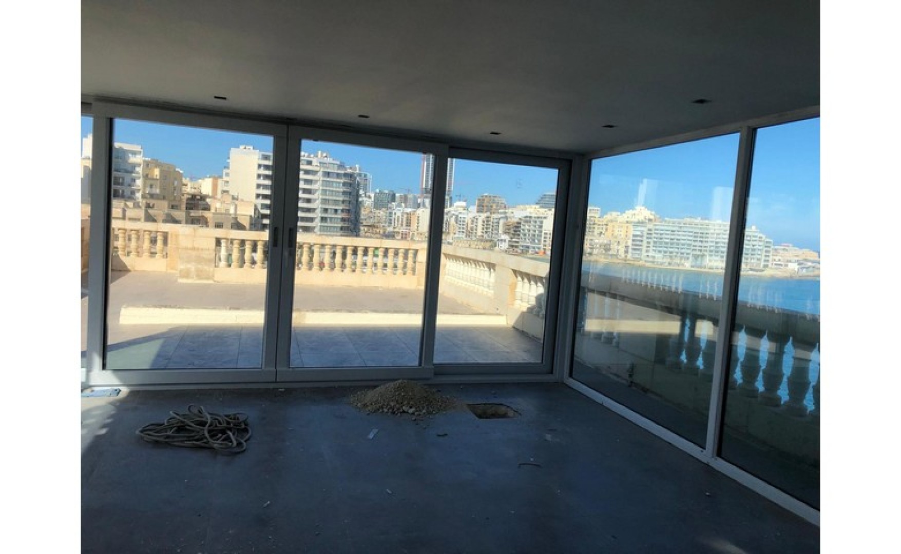 Restaurants for Rent in Malta: Stunning Duplex Restaurant with 2 terraces, amazing Seaviews Ideal for big spenders