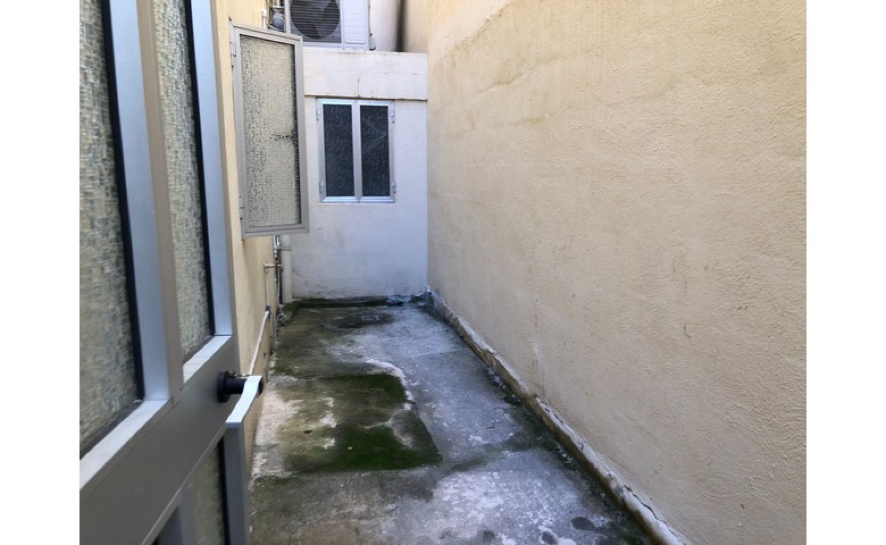 Shop to let in Malta: San Gwann 140sqm shop for rent