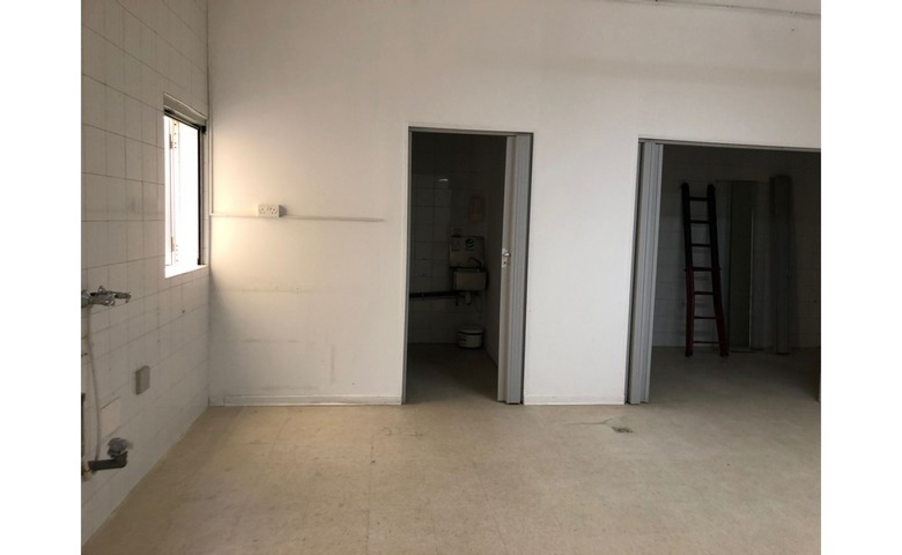 Shop to let in Malta: San Gwann 140sqm shop for rent