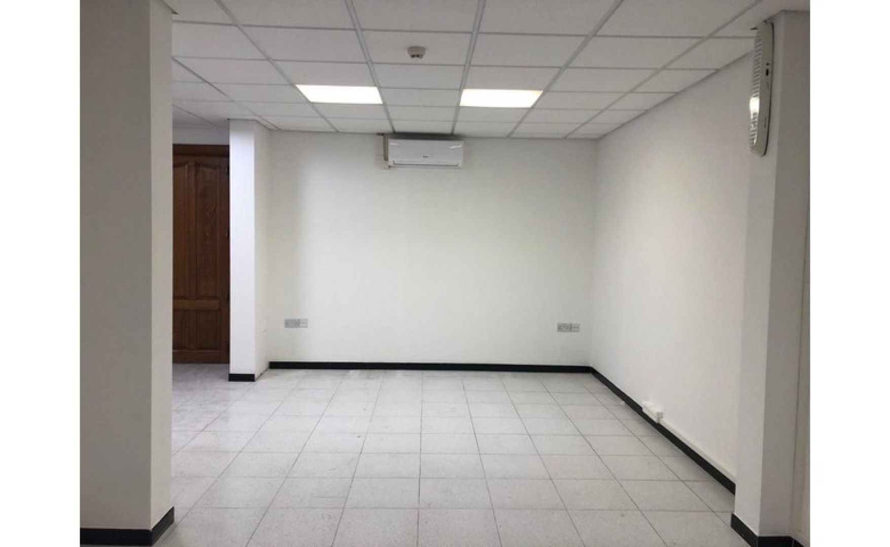 Office that Consists of 200sqm value for money