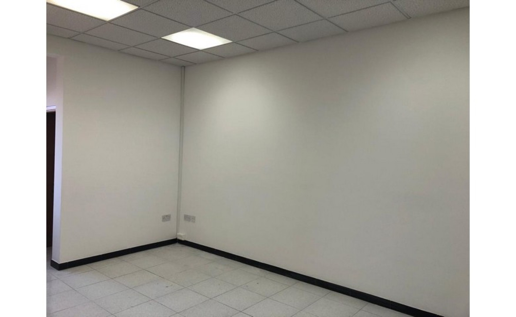 Office that Consists of 200sqm value for money