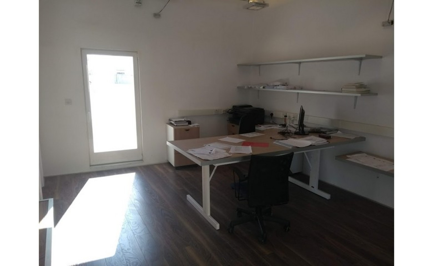 Office to let Malta: Pieta penthouse office for rent with an area of 40sqm