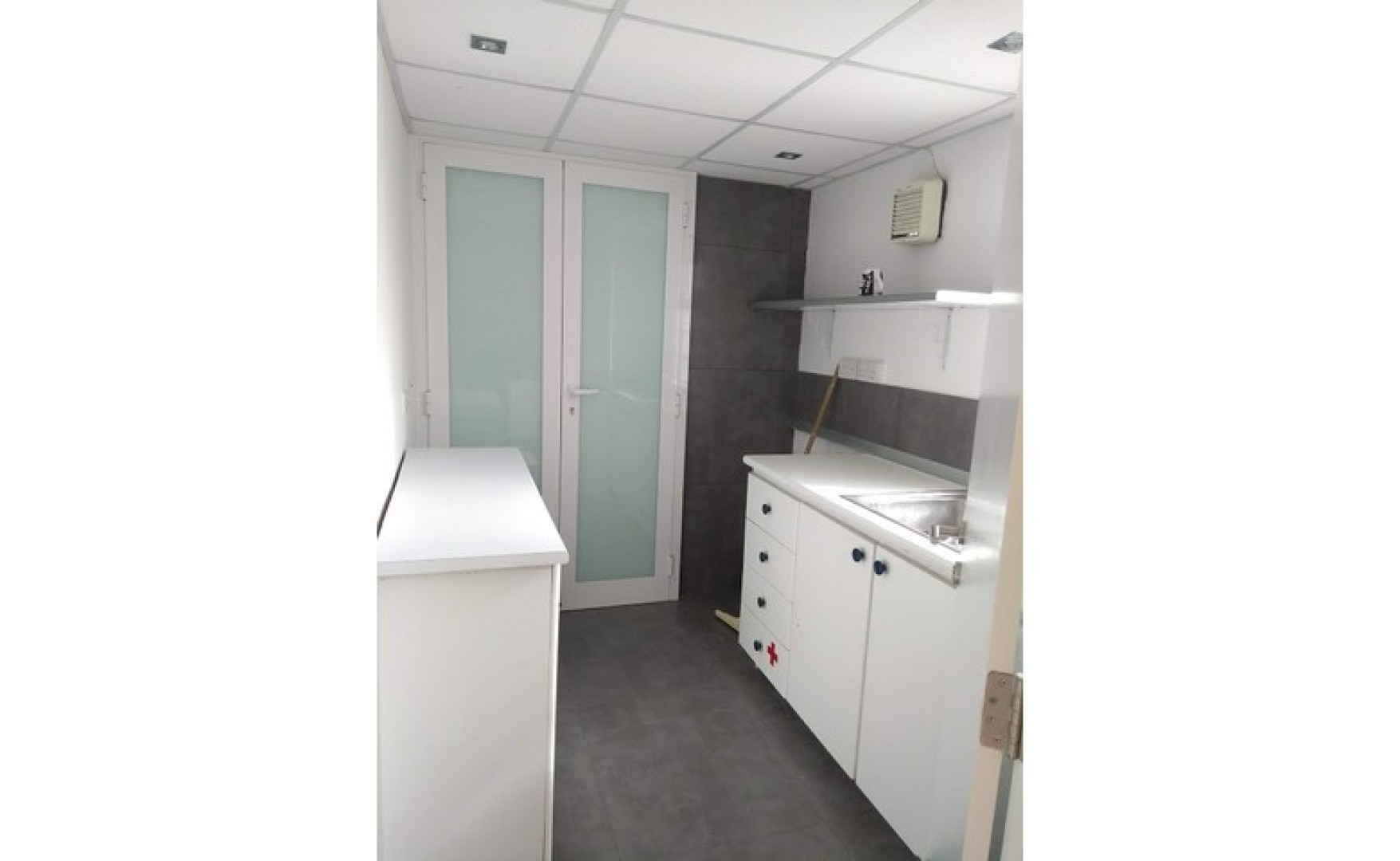 Office to let Malta: Pieta penthouse office for rent with an area of 40sqm