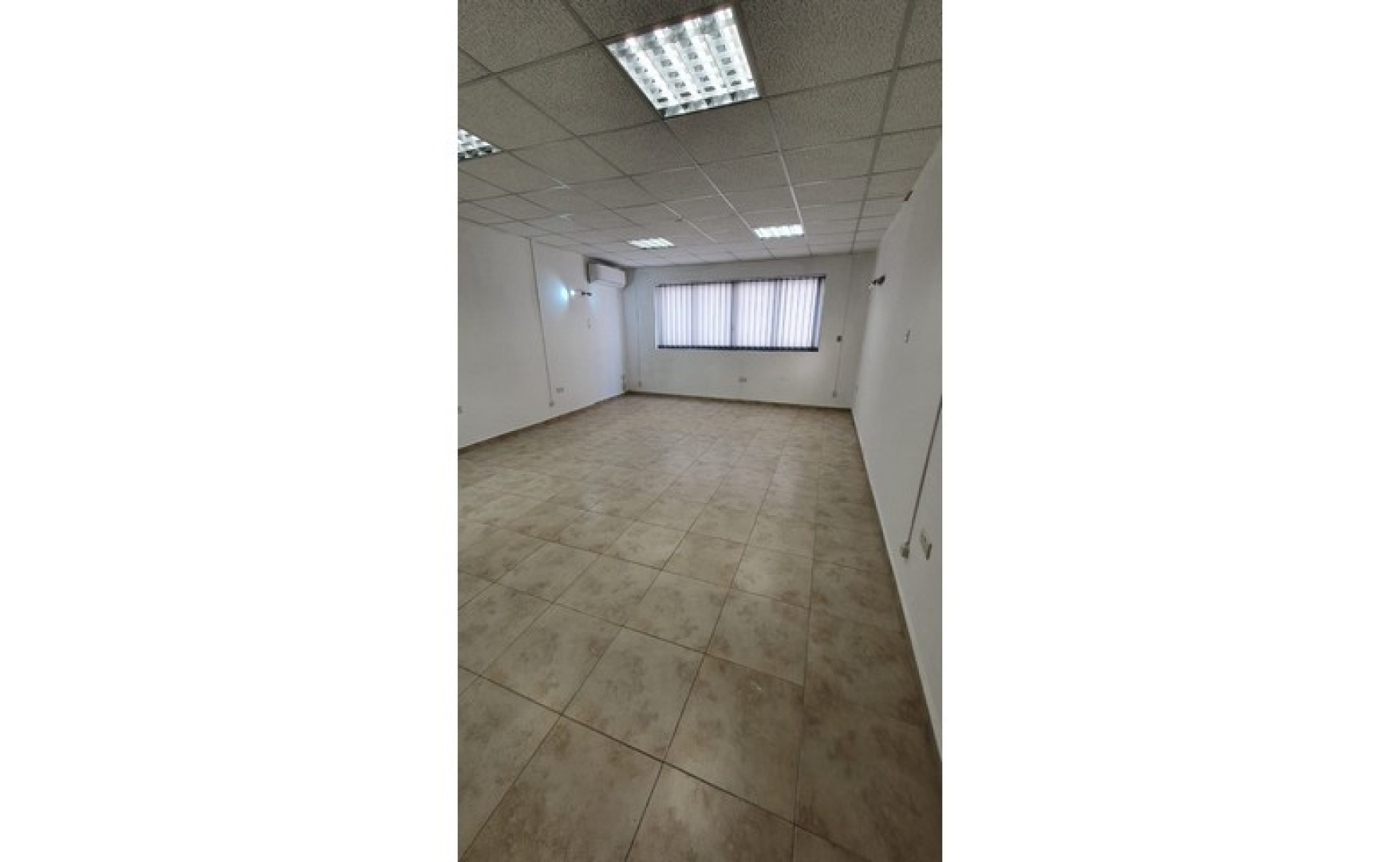Office to let Malta: Ta' Xbiex 90sqm office for rent
