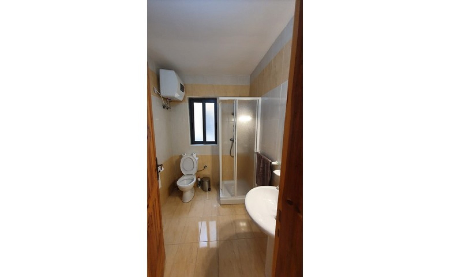 Office to let Malta: Ta' Xbiex 90sqm office for rent