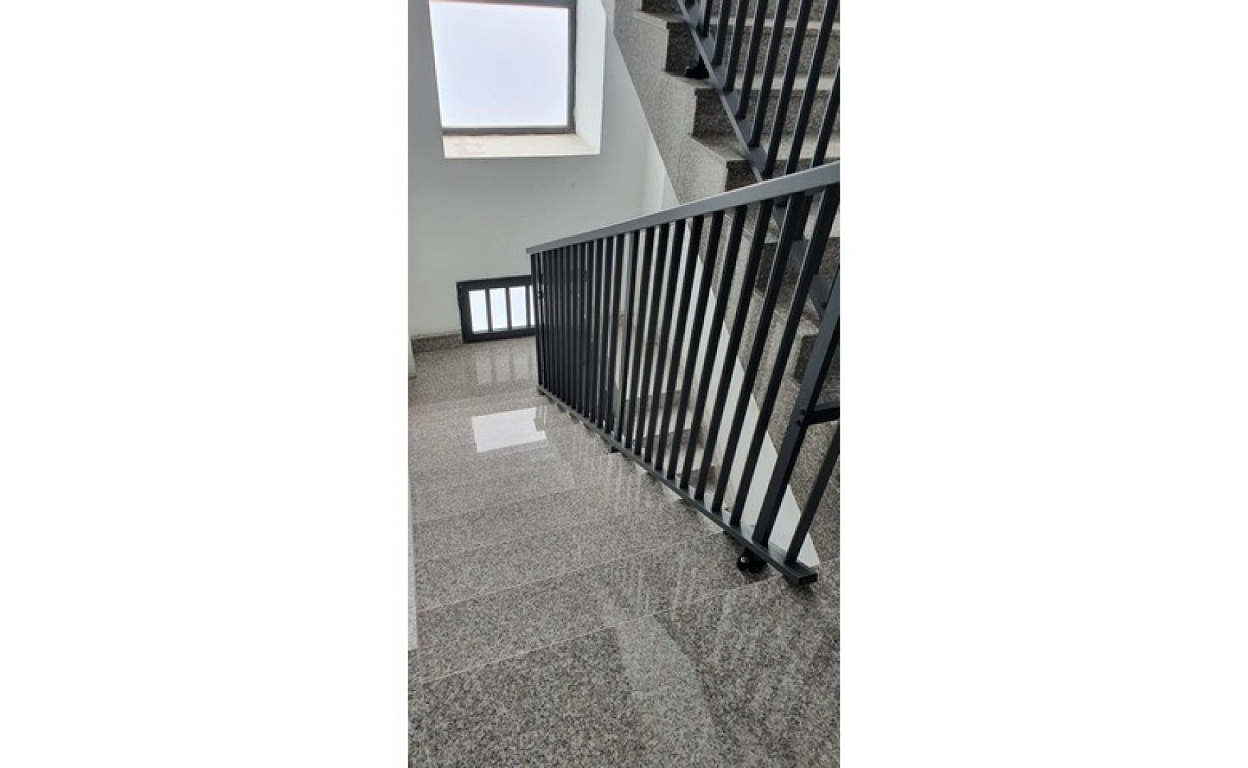 Office to let Malta: Ta' Xbiex 90sqm office for rent