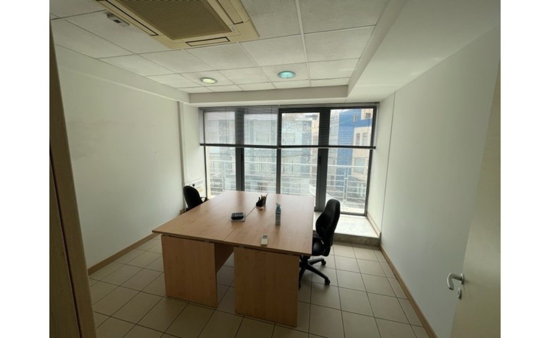 Office for rent in Mosta 300sqm with parking