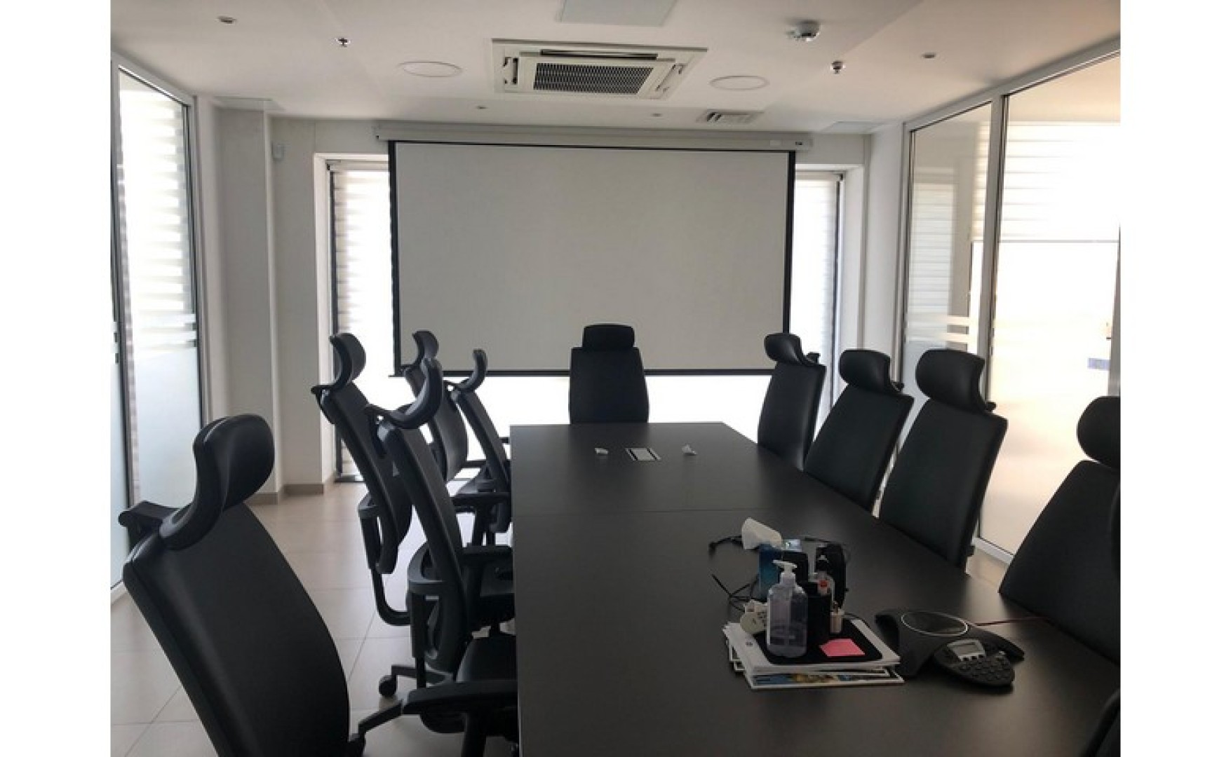 Sliema 783 sqm Office for rent ready to move into right on the seafront